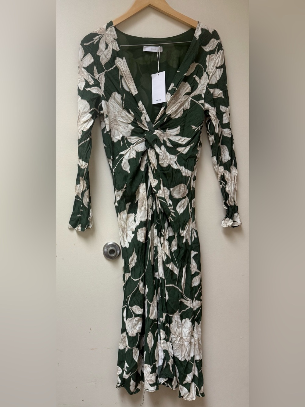 NWT🍒Mango Floral Print Twisted Detail A line Midi Dress🍒 - Picture 8 of 13